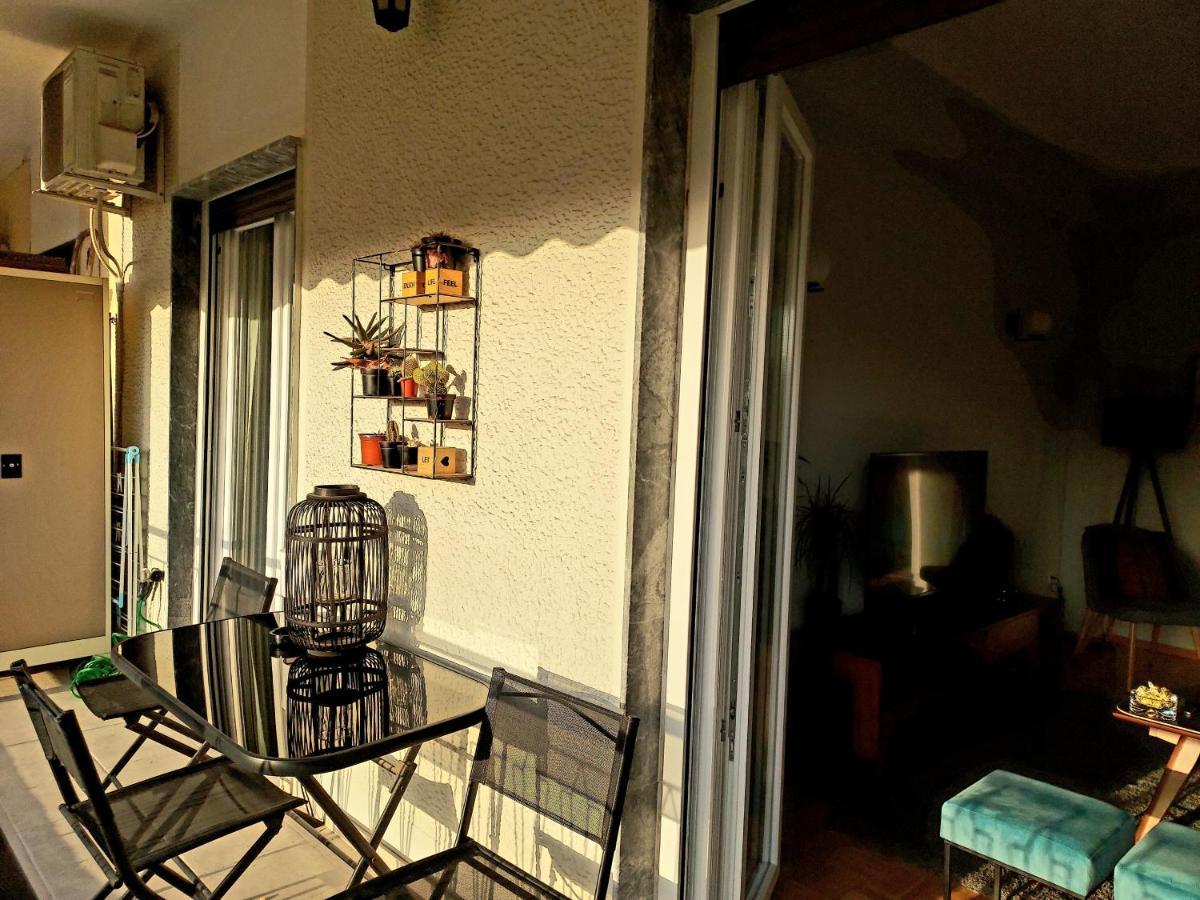 Fully Equiped Design Apartment With Excellent View/ Easy Parking Athens Ngoại thất bức ảnh